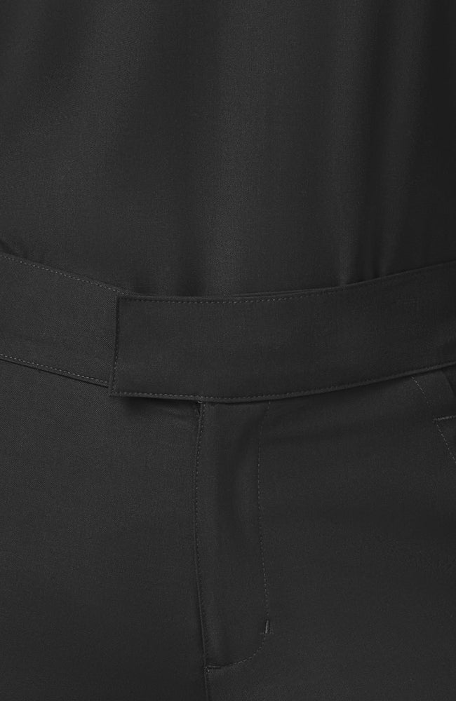 ::Black